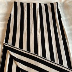 Long bodycon skirt